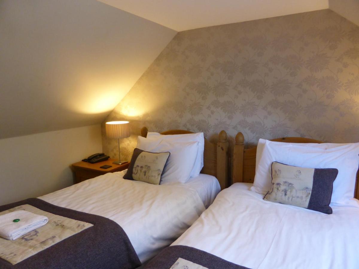 Glen Clova Hotel & Luxury Lodges Millton of Clova Dış mekan fotoğraf