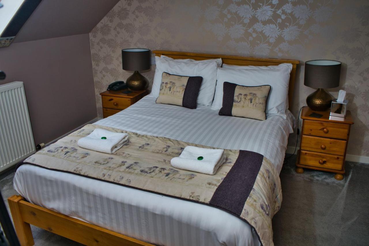Glen Clova Hotel & Luxury Lodges Millton of Clova Dış mekan fotoğraf