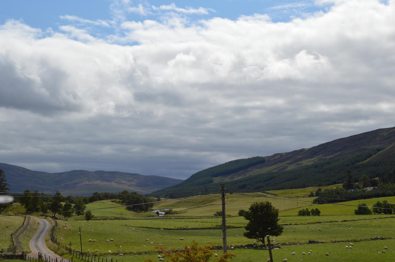 Glen Clova Hotel & Luxury Lodges Millton of Clova Dış mekan fotoğraf