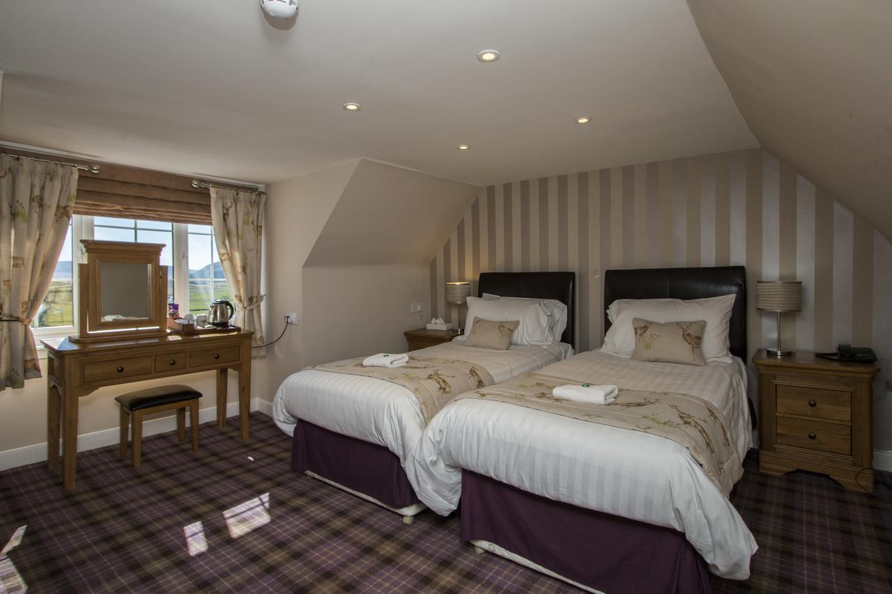 Glen Clova Hotel & Luxury Lodges Millton of Clova Dış mekan fotoğraf