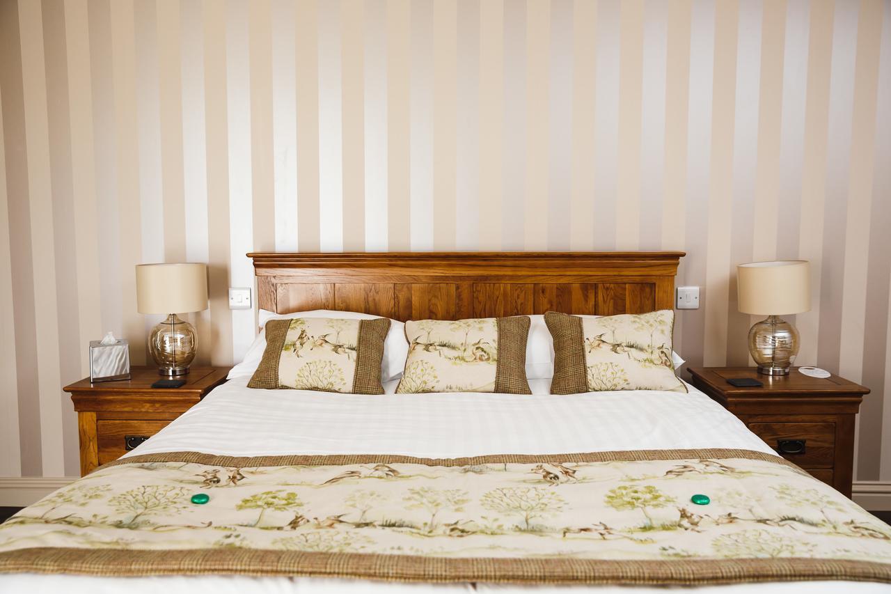 Glen Clova Hotel & Luxury Lodges Millton of Clova Dış mekan fotoğraf